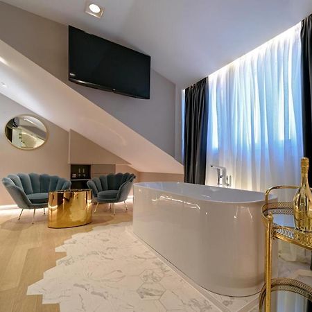 Lumiere Luxury Rooms Spalato Esterno foto