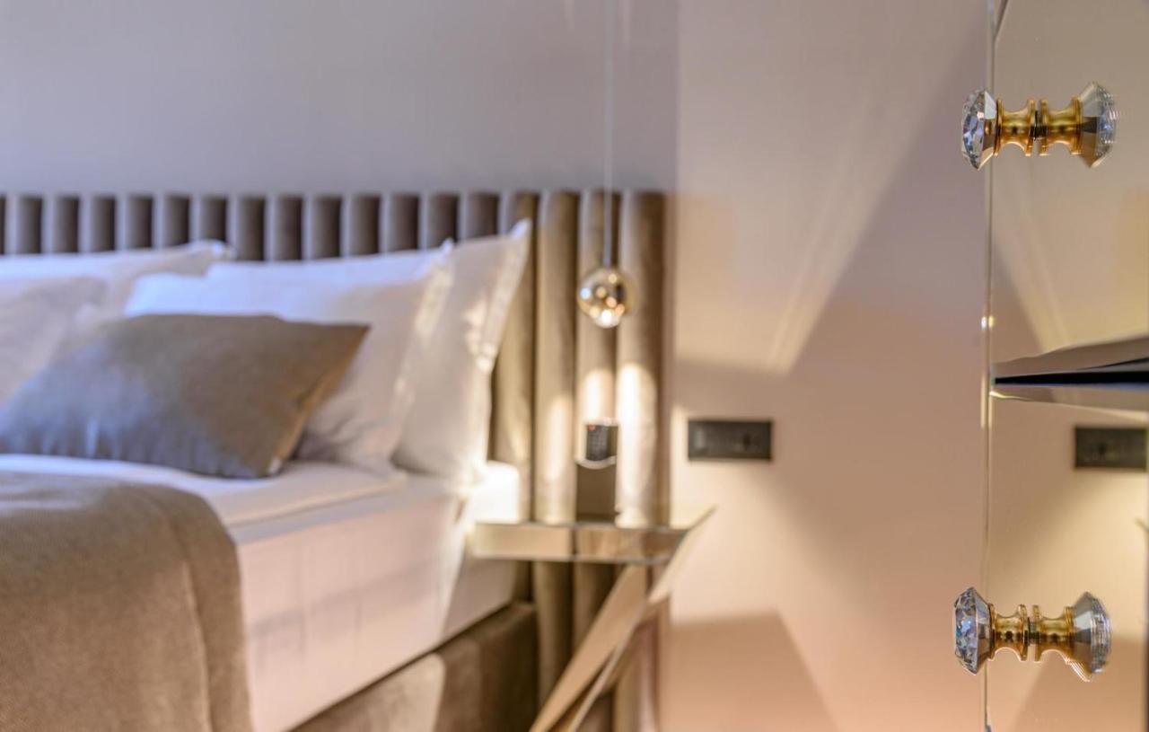 Lumiere Luxury Rooms Spalato Esterno foto
